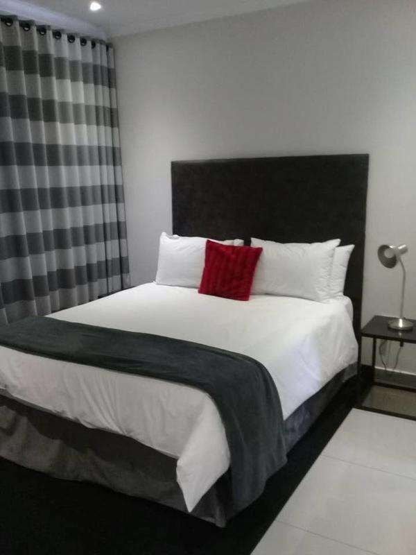 Apollo Hotel Johannesburg Bagian luar foto