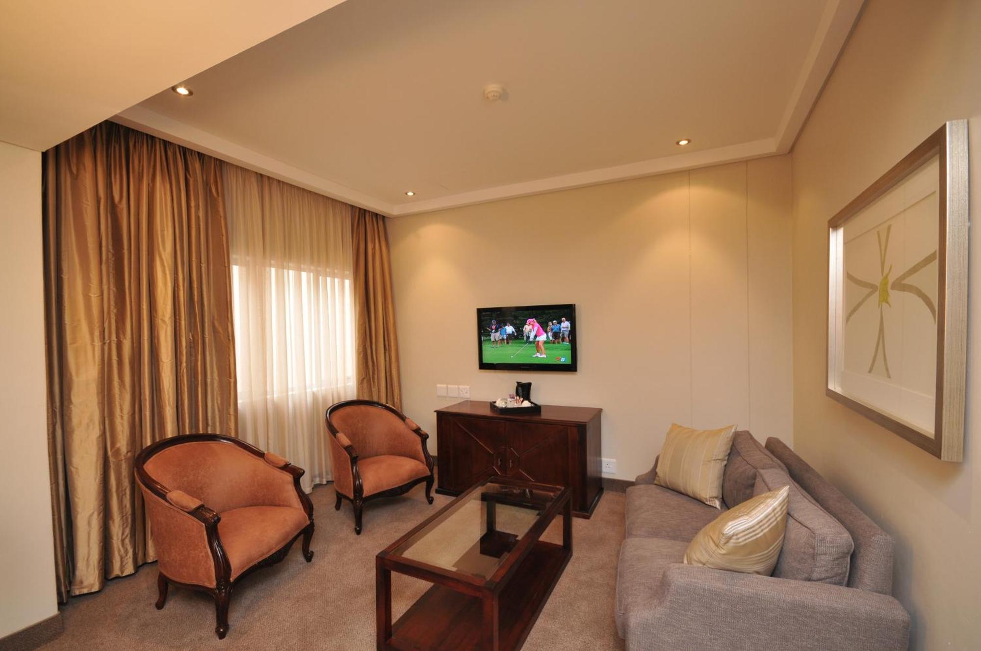 Apollo Hotel Johannesburg Bagian luar foto