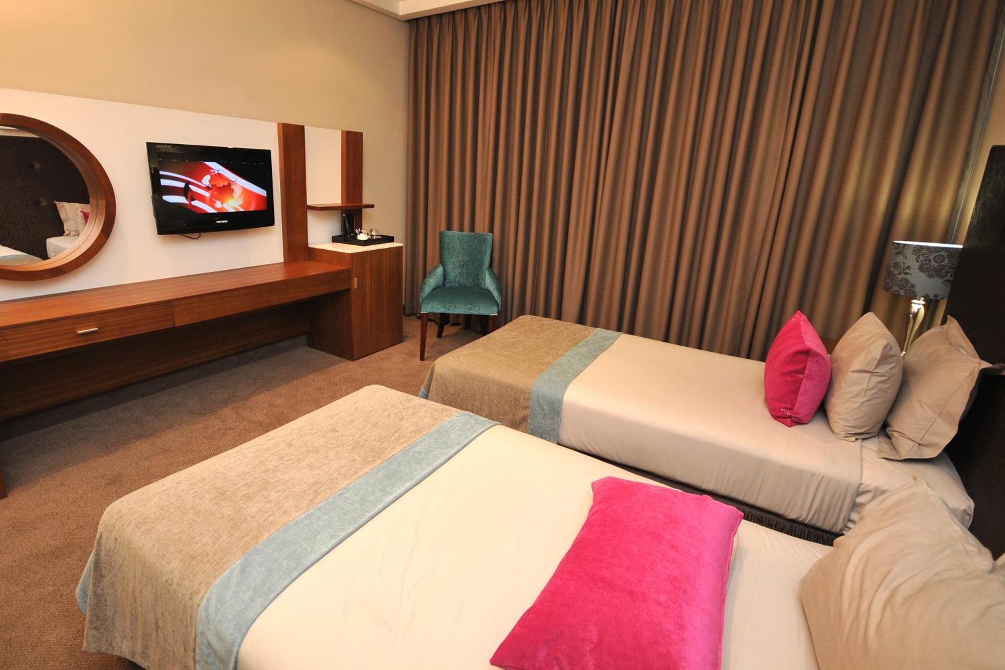Apollo Hotel Johannesburg Bagian luar foto
