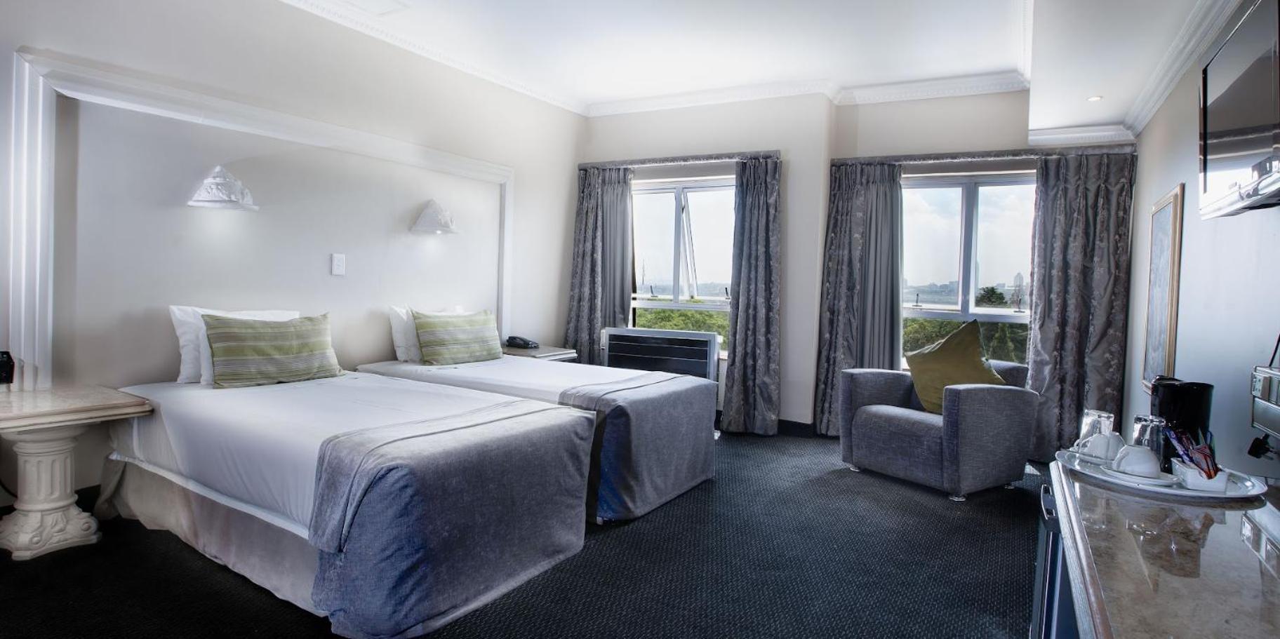 Apollo Hotel Johannesburg Bagian luar foto